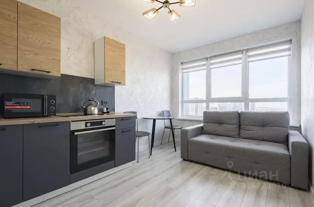 1-к кв. Татарстан, Казань ул. Братьев Батталовых, 20А (35.0 м) - Фото 0