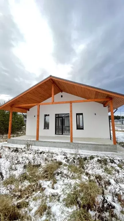 Дом в Свердловская область, Белоярский муниципальный округ, пос. ... - Фото 0