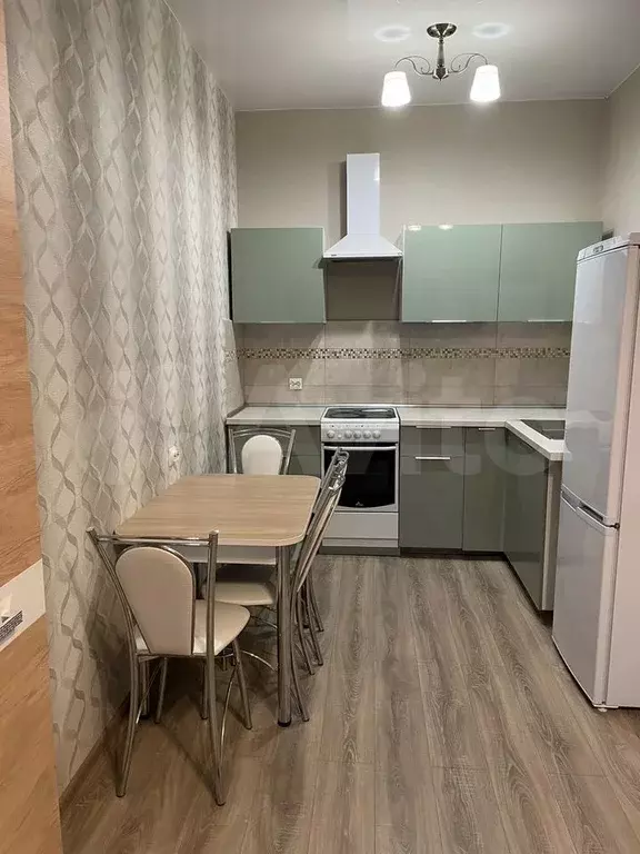 1-к. квартира, 45 м, 1/3 эт. - Фото 0
