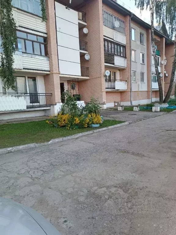 4-к кв. Псковская область, Пыталовский муниципальный округ, пос. ... - Фото 0