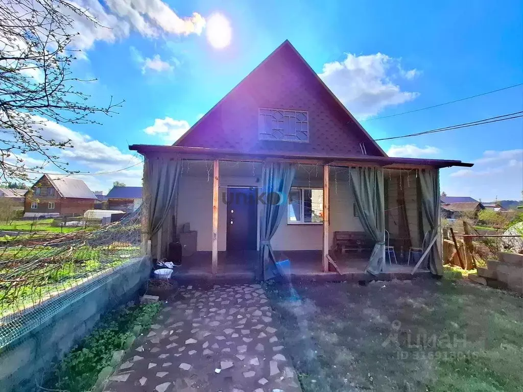 Дом в Башкортостан, Иглинский сельсовет, с. Иглино ул. Ленина (60 м) - Фото 0