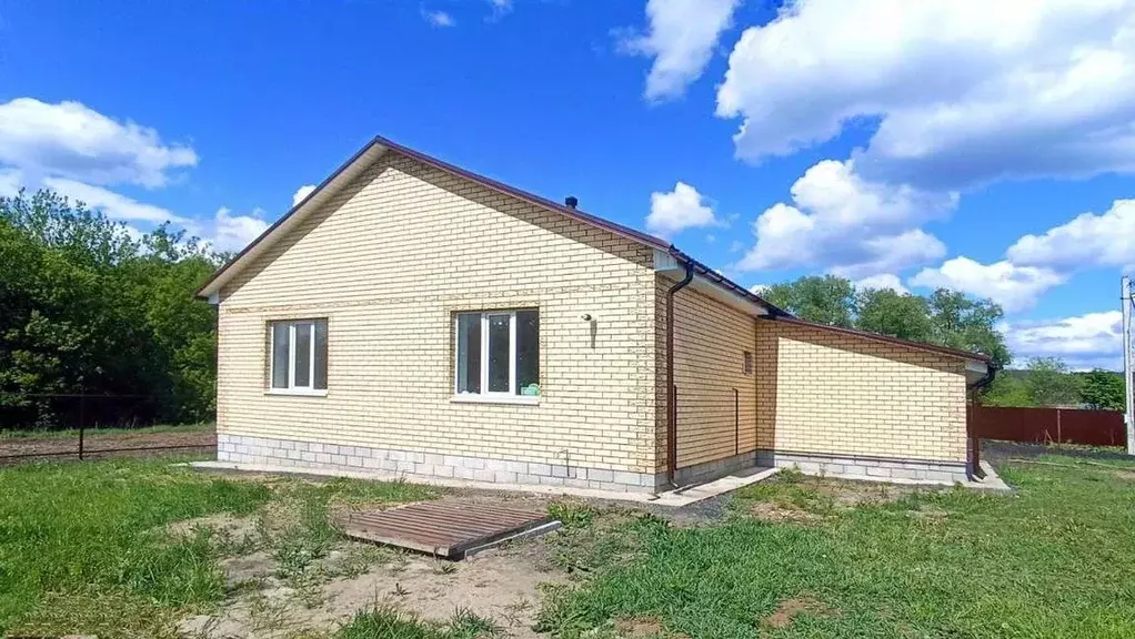Коттедж в Белгородская область, Яковлевский муниципальный округ, с. ... - Фото 1