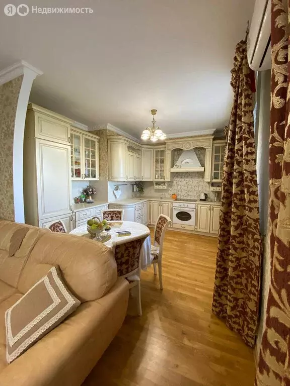 3-комнатная квартира: Казань, Ягодинская улица, 25 (84.7 м) - Фото 1