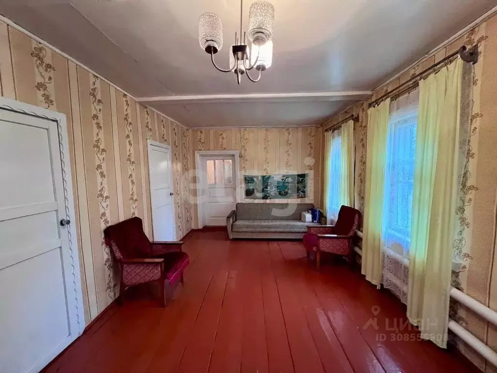 Дом в Брянская область, Жуковка Учительская ул., 43 (75 м) - Фото 1