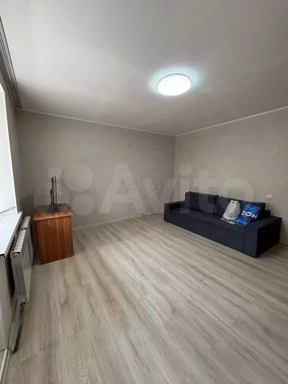 1-к. квартира, 50 м, 3/17 эт. - Фото 0