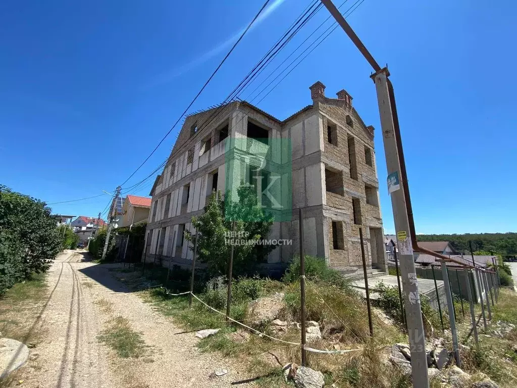 Дом в Севастополь ул. Киммерийская, 12 (500 м) - Фото 1