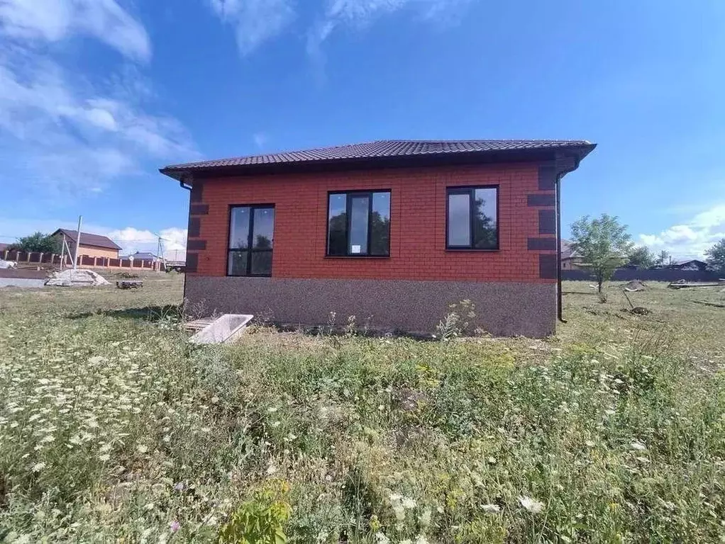 Дом в Белгородская область, Белгородский район, с. Стрелецкое ул. ... - Фото 1