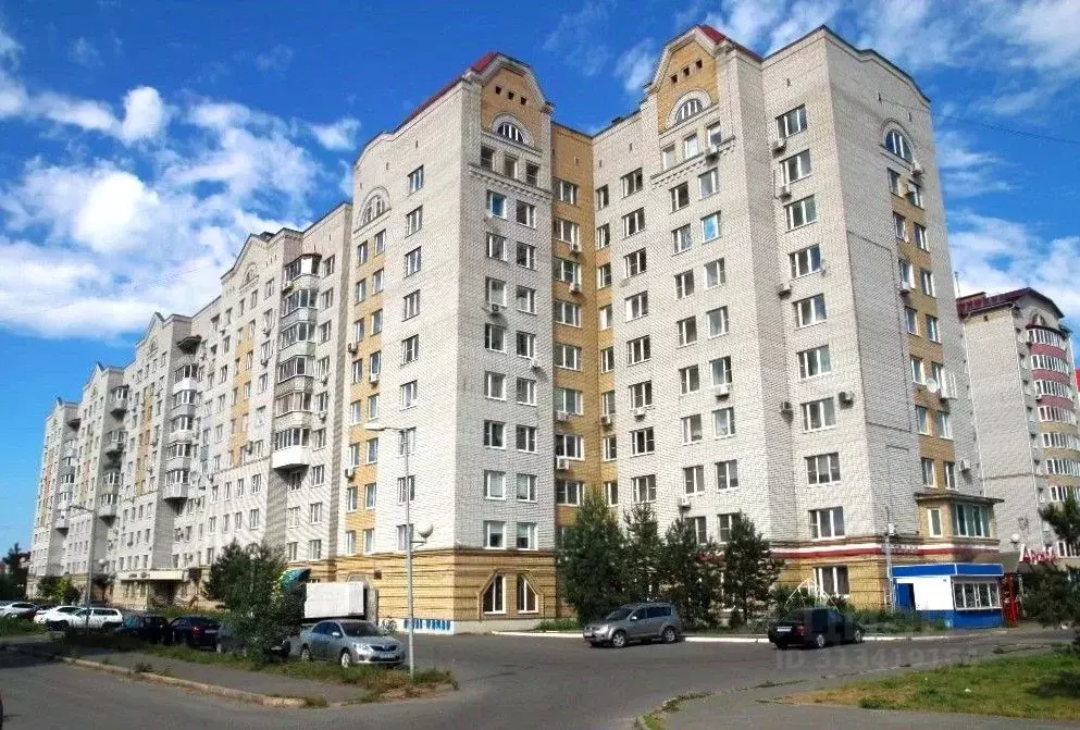 2-к кв. Ярославская область, Рыбинск просп. Ленина, 154А (88.6 м) - Фото 0