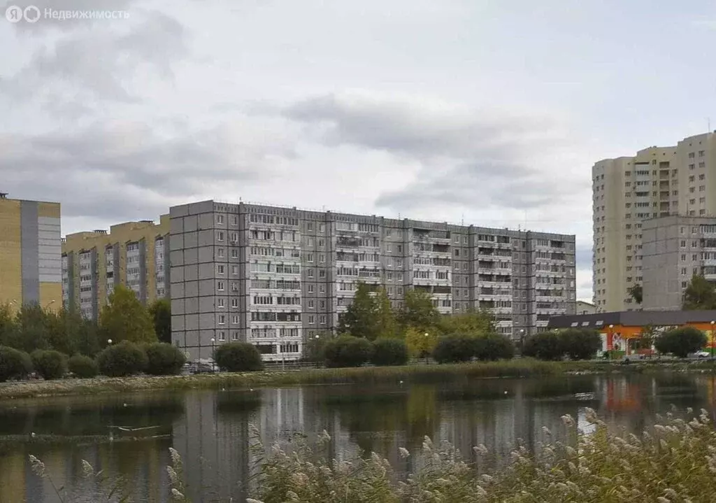 4-комнатная квартира: Тюмень, улица Федюнинского, 9 (77.8 м) - Фото 2