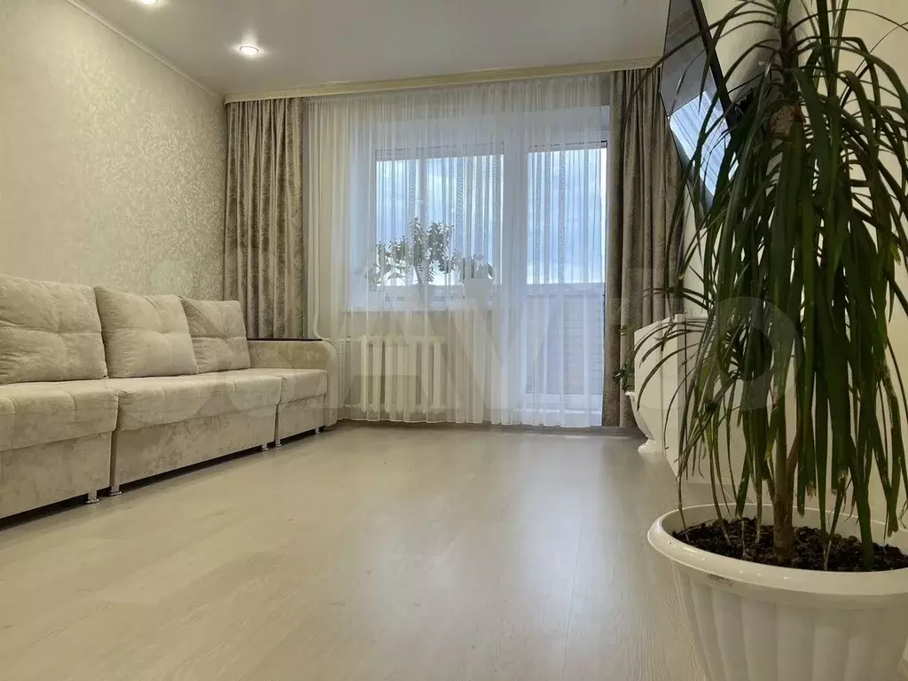 3-к. квартира, 65 м, 4/5 эт. - Фото 0