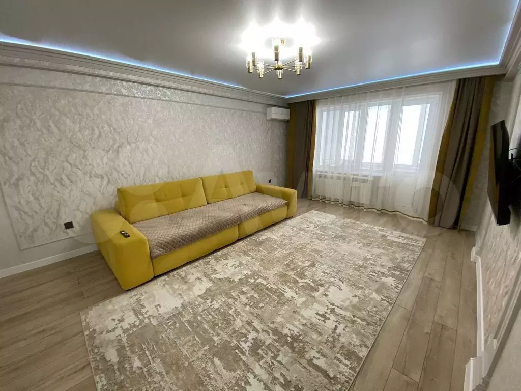 2-к. квартира, 75 м, 1/9 эт. - Фото 1