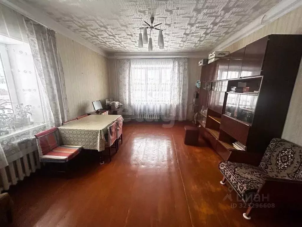 2-к кв. Башкортостан, Уфа Коммунистическая ул., 45 (62.5 м) - Фото 2