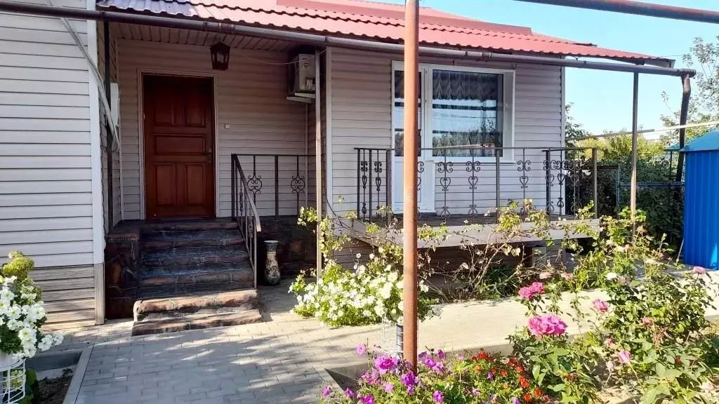 Коттедж в Волгоградская область, Среднеахтубинский район, Кировское ... - Фото 1