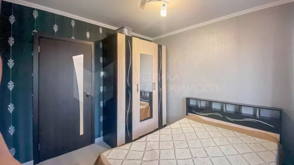 3-к кв. Тюменская область, Тюмень Восточный мкр, ул. Моторостроителей, ... - Фото 1