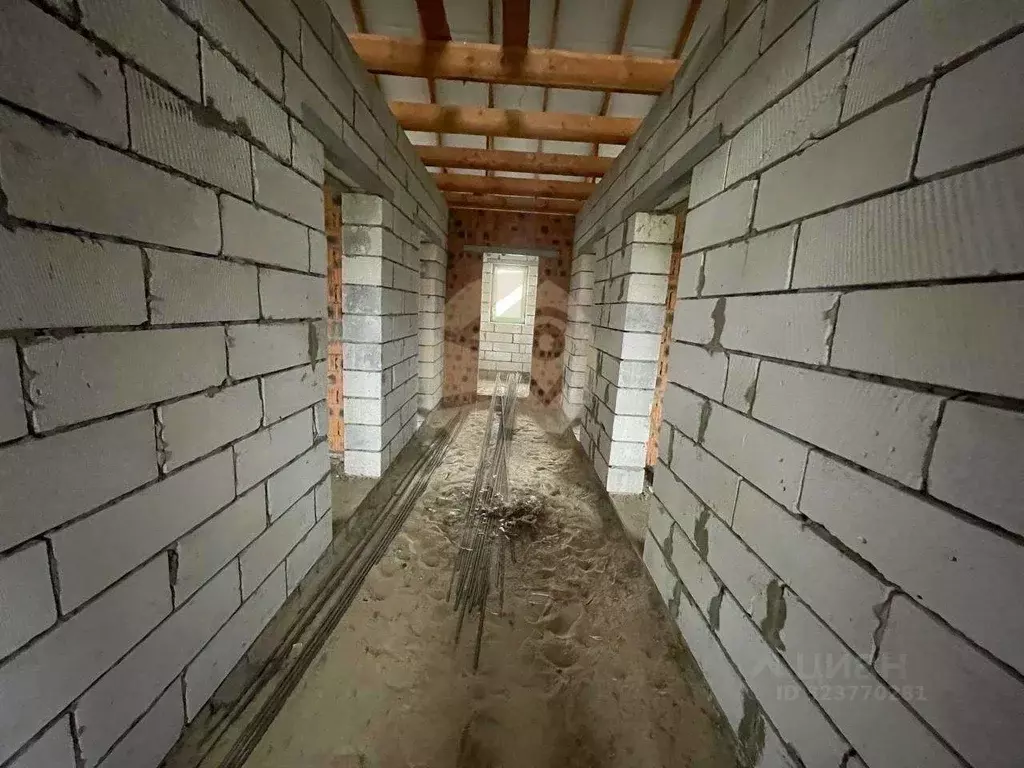 Дом в Белгородская область, Старооскольский городской округ, с. ... - Фото 2