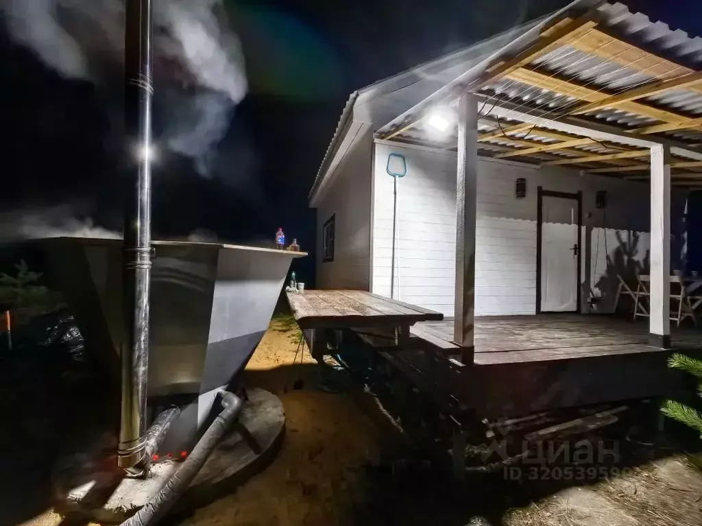 Дом в Липецкая область, Задонский район, Верхнеказаченский сельсовет, ... - Фото 1