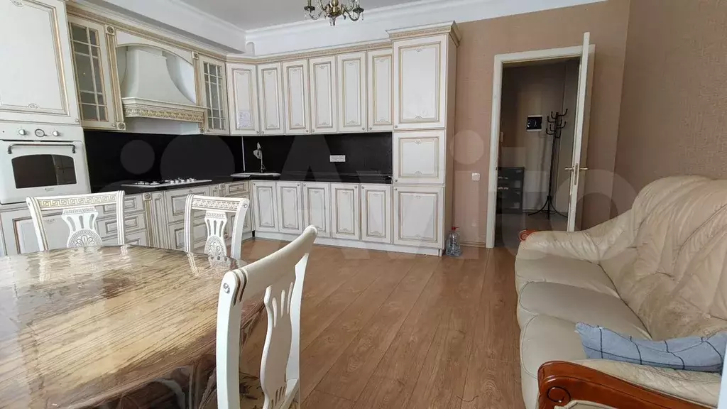 1-к. квартира, 67 м, 4/6 эт. - Фото 1