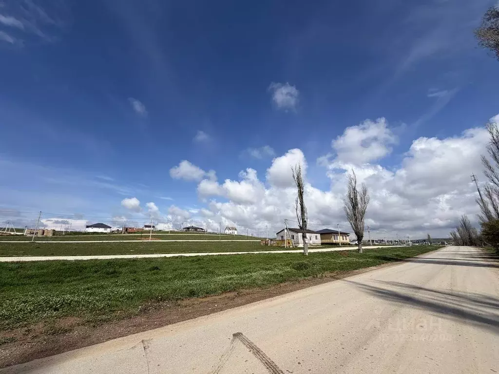 Участок в Севастополь с. Полюшко, ул. Дмитрия Мельниченко (4.0 сот.) - Фото 1