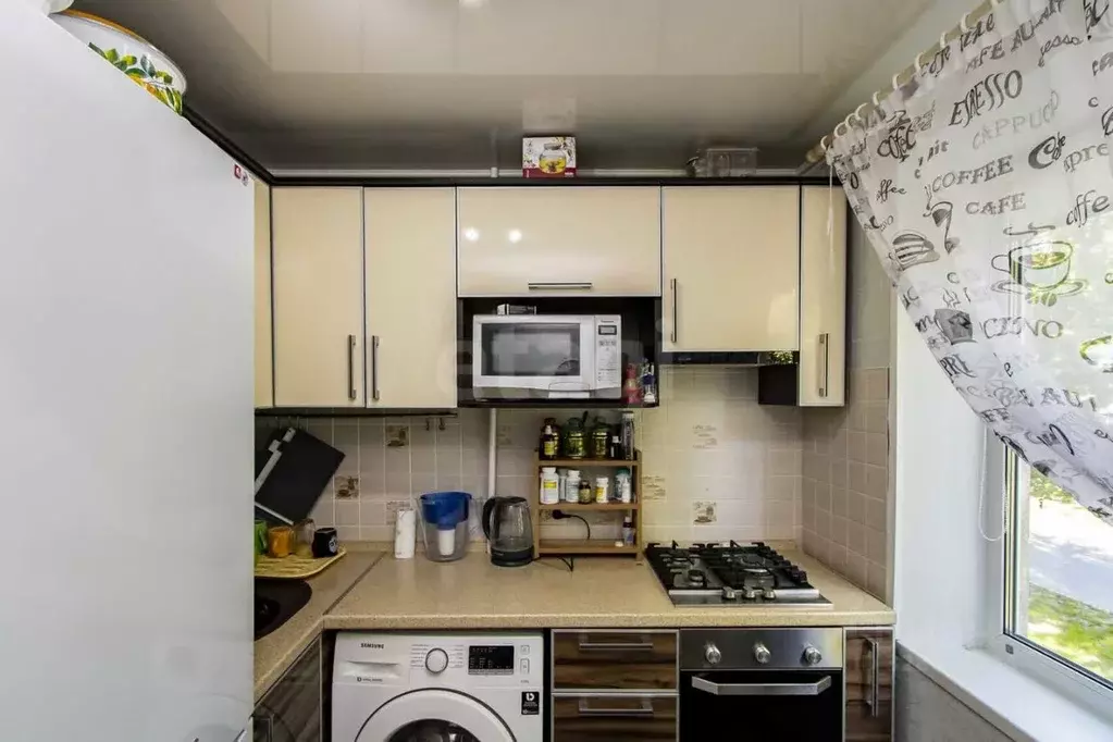 3-к кв. Тюменская область, Тюмень ул. Пермякова, 4 (57.0 м) - Фото 1