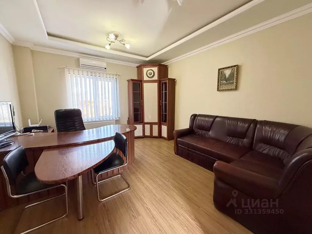 Офис в Крым, Симферополь ул. Москалева, 11 (36 м) - Фото 1