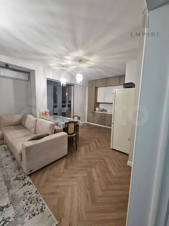 2-к. квартира, 70 м, 8/10 эт. - Фото 1