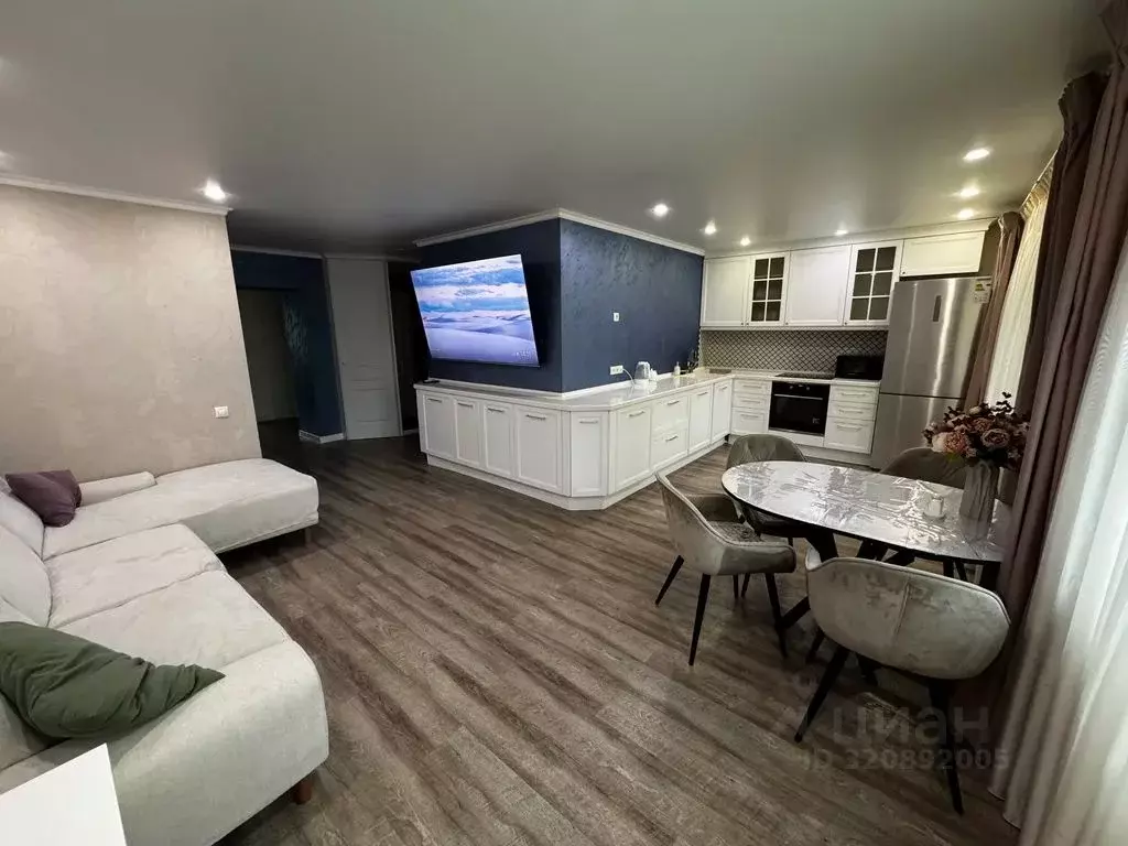 3-к кв. Амурская область, Благовещенск Зейская ул., 269 (90.0 м) - Фото 2