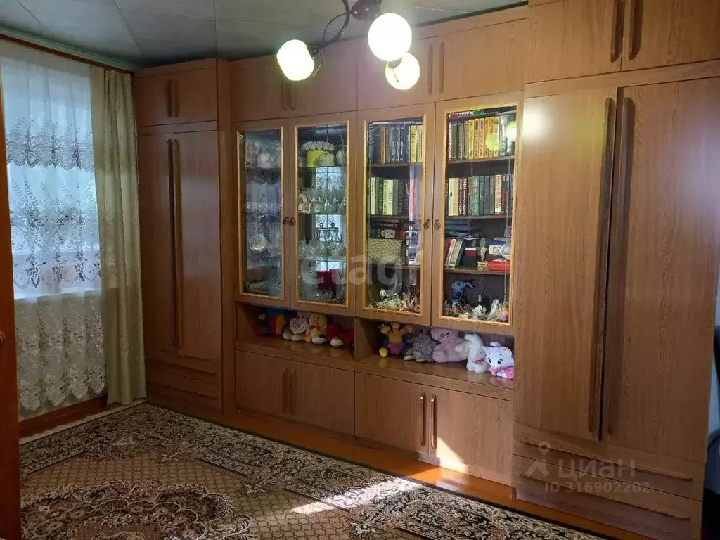 4-к кв. Белгородская область, Губкин ул. Лизы Чайкиной, 2А (61.7 м) - Фото 0