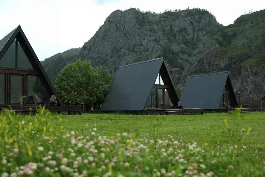 Дом в Алтай, Чемальский район, с. Еланда Катунская ул., 33 (30 м) - Фото 1