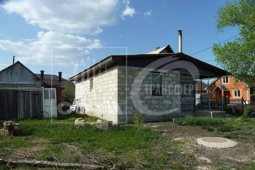 Дом в Воронежская область, с. Новая Усмань ул. Воскресенская, 5А (58 ... - Фото 0