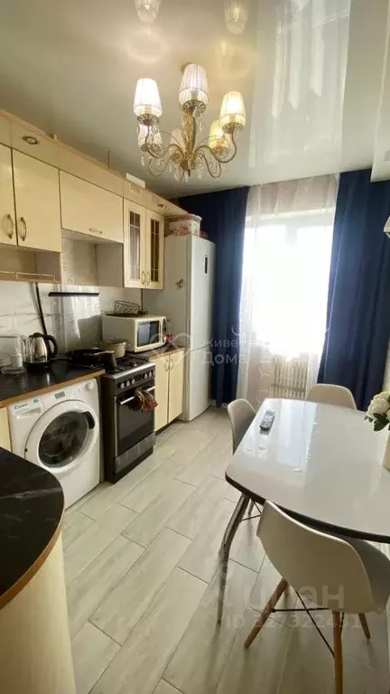 2-к кв. Волгоградская область, Волгоград ул. Кирова, 92А (54.0 м) - Фото 1