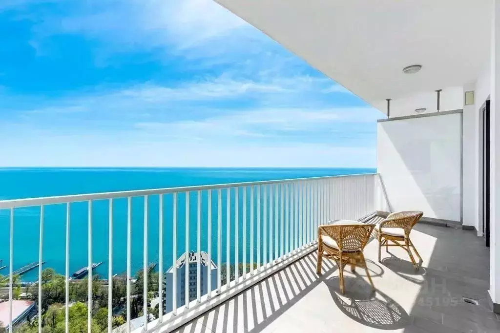 2-к кв. Краснодарский край, Сочи Светлана мкр, просп. Пушкина, 14 ... - Фото 0