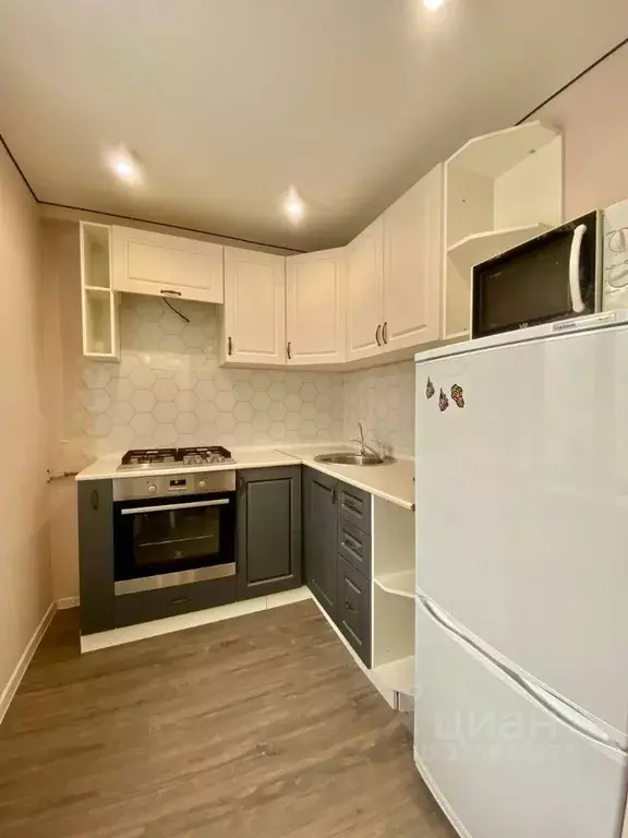 3-к кв. Пензенская область, Пенза ул. Ворошилова, 6 (58.0 м) - Фото 1