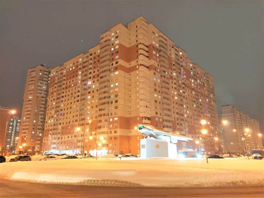 2-к кв. Московская область, Балашиха Авиаторов мкр, ул. Летная, 5/5 ... - Фото 1