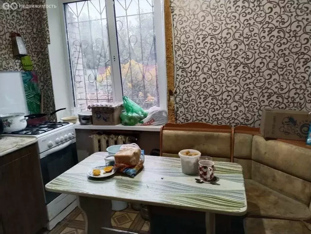 3-комнатная квартира: Кинель, Элеваторная улица, 38 (60 м) - Фото 0
