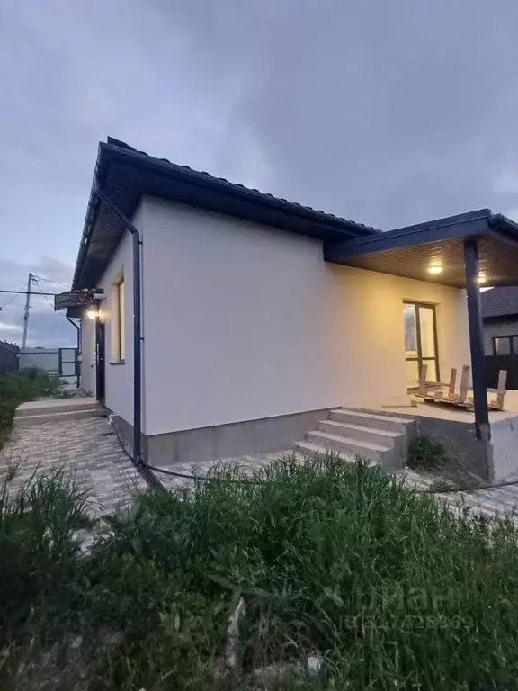 Дом в Крым, Симферопольский район, с. Мирное ул. Украинская, 11А (100 ... - Фото 1