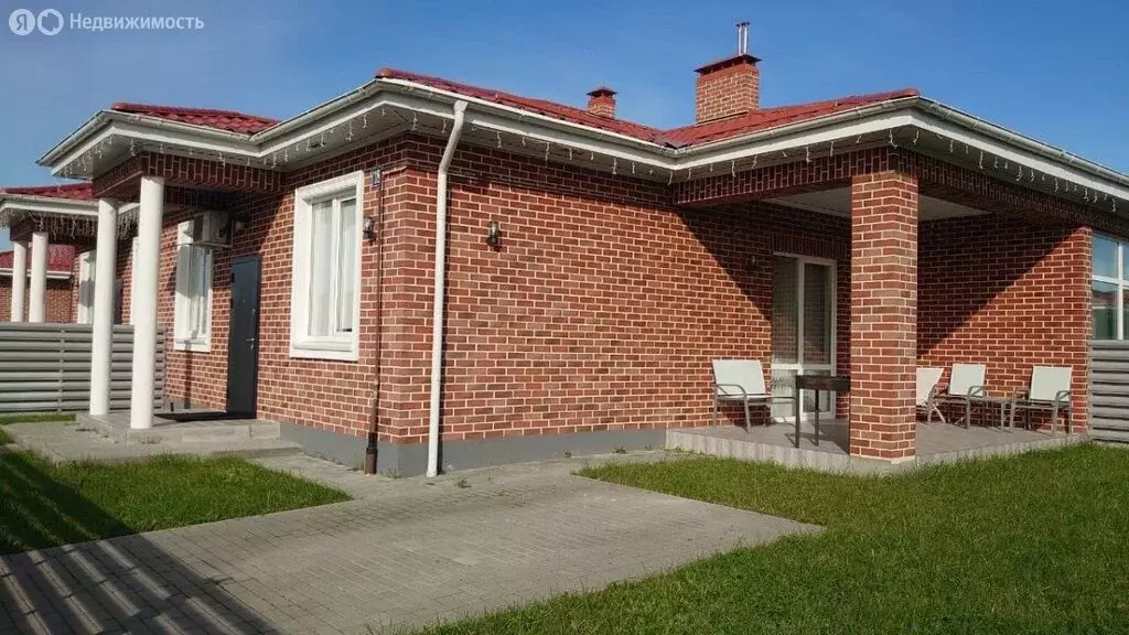 Дом в Калининградская область, Гурьевский муниципальный округ, посёлок ... - Фото 1