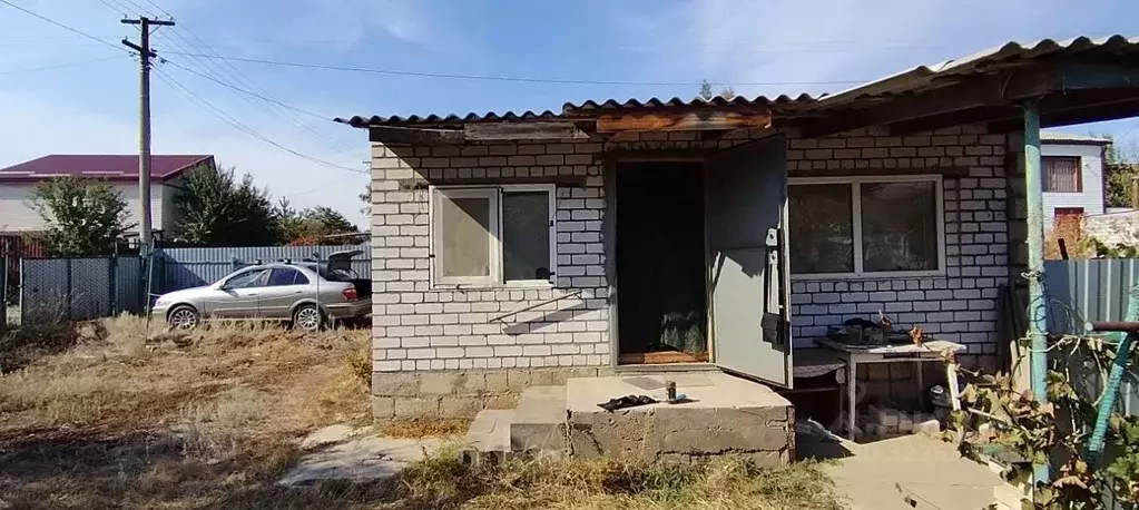 Дом в Волгоградская область, Среднеахтубинский район, Краснослободск ... - Фото 1