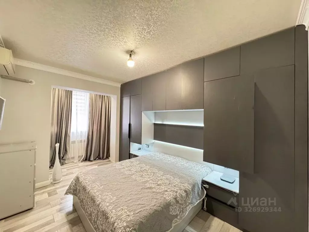 3-к кв. Кабардино-Балкария, Нальчик Кабардинская ул., 217 (78.3 м) - Фото 1