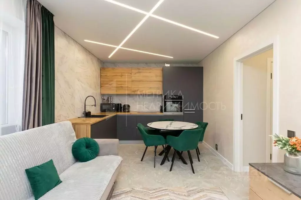 2-к кв. Тюменская область, Тюмень ул. Тальниковая, 1 (74.4 м) - Фото 1