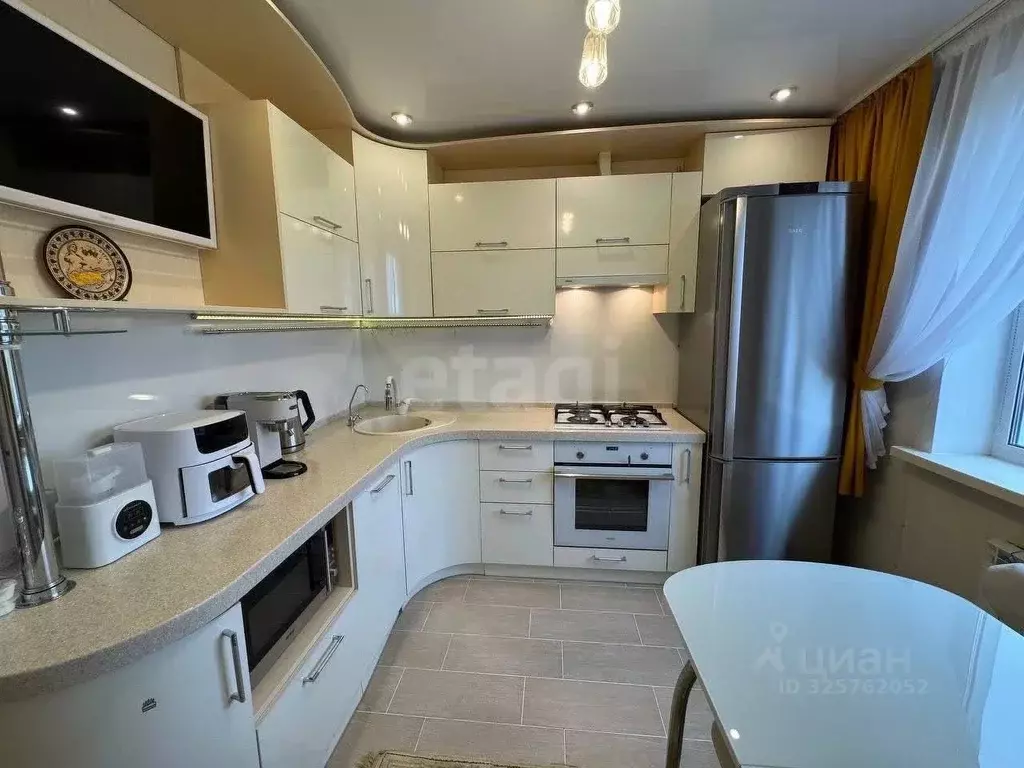 2-к кв. Коми, Усинск Пионерская ул., 7 (51.5 м) - Фото 1