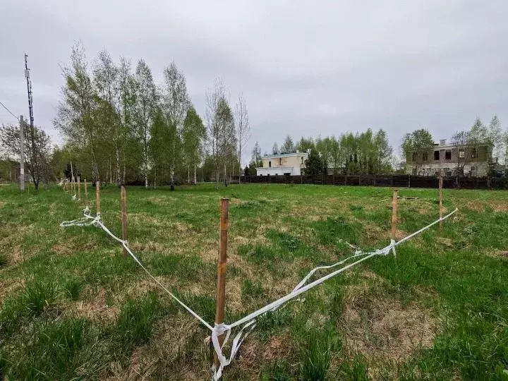 Участок в Московская область, Одинцовский городской округ, д. ... - Фото 1