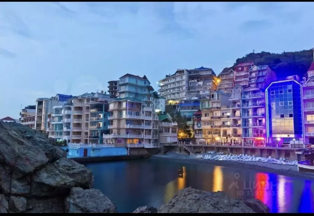 Комната Крым, Алушта муниципальный округ, пос. Утес ул. Гагариной, ... - Фото 0