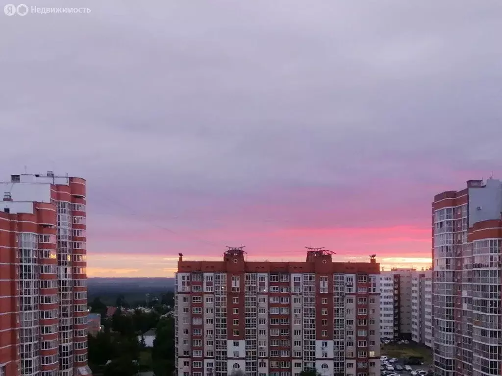 2-комнатная квартира: Кемерово, проспект Шахтёров, 72 (57 м) - Фото 0