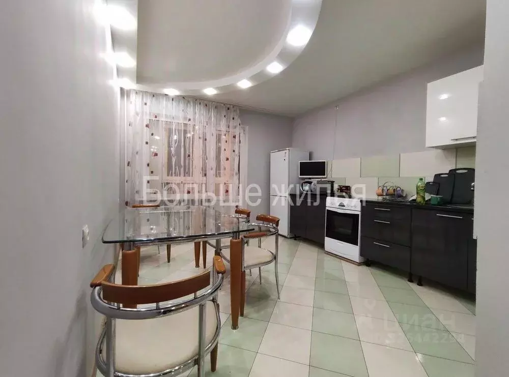 3-к кв. Волгоградская область, Волгоград ул. Хользунова, 18/1 (85.0 м) - Фото 1