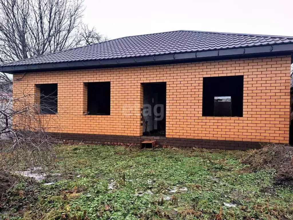 Дом в Белгородская область, Валуйки ул. 50 лет ВЛКСМ, 46 (80 м) - Фото 0