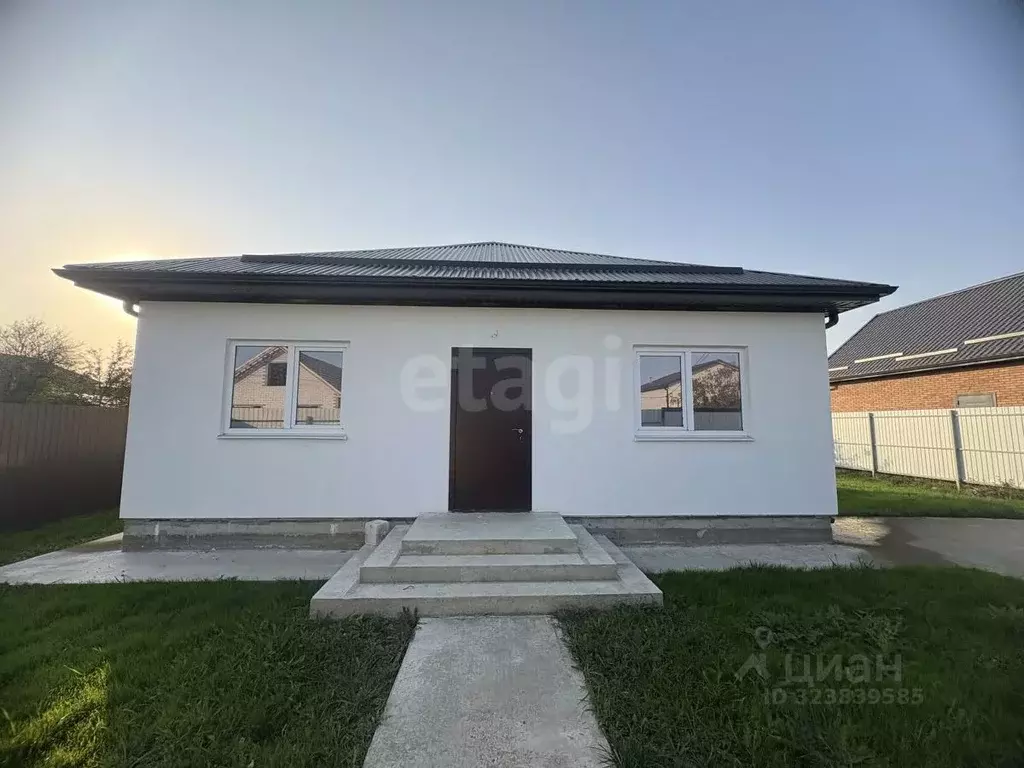 Дом в Краснодарский край, Динской район, Южно-Кубанское с/пос, пос. ... - Фото 1