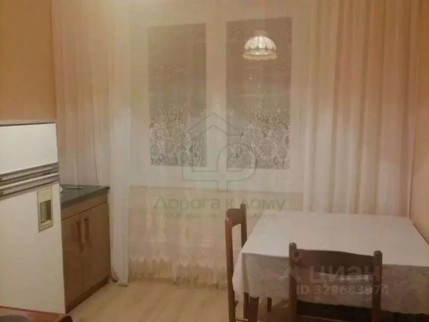 1-к кв. Белгородская область, Старый Оскол Макаренко мкр, 33А (39.0 м) - Фото 1