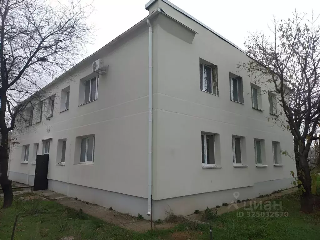 3-к кв. Крым, Симферопольский район, с. Укромное ул. Степная, 37 (44.0 ... - Фото 1