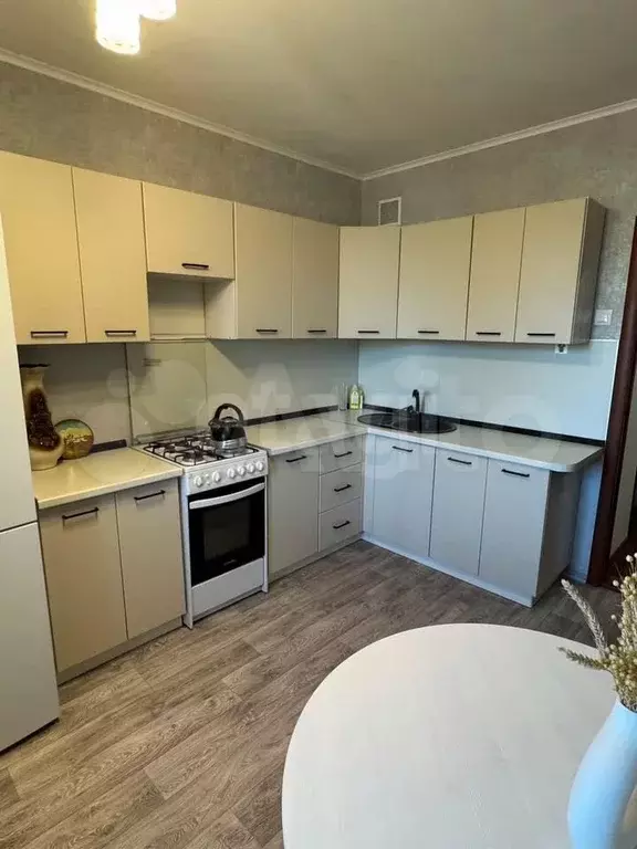 1-к. квартира, 38 м, 6/9 эт. - Фото 0