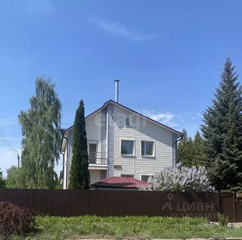 Дом в Белгородская область, Белгородский район, Дубовское с/пос, с. ... - Фото 1